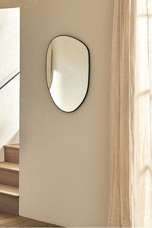 Nolya mirror