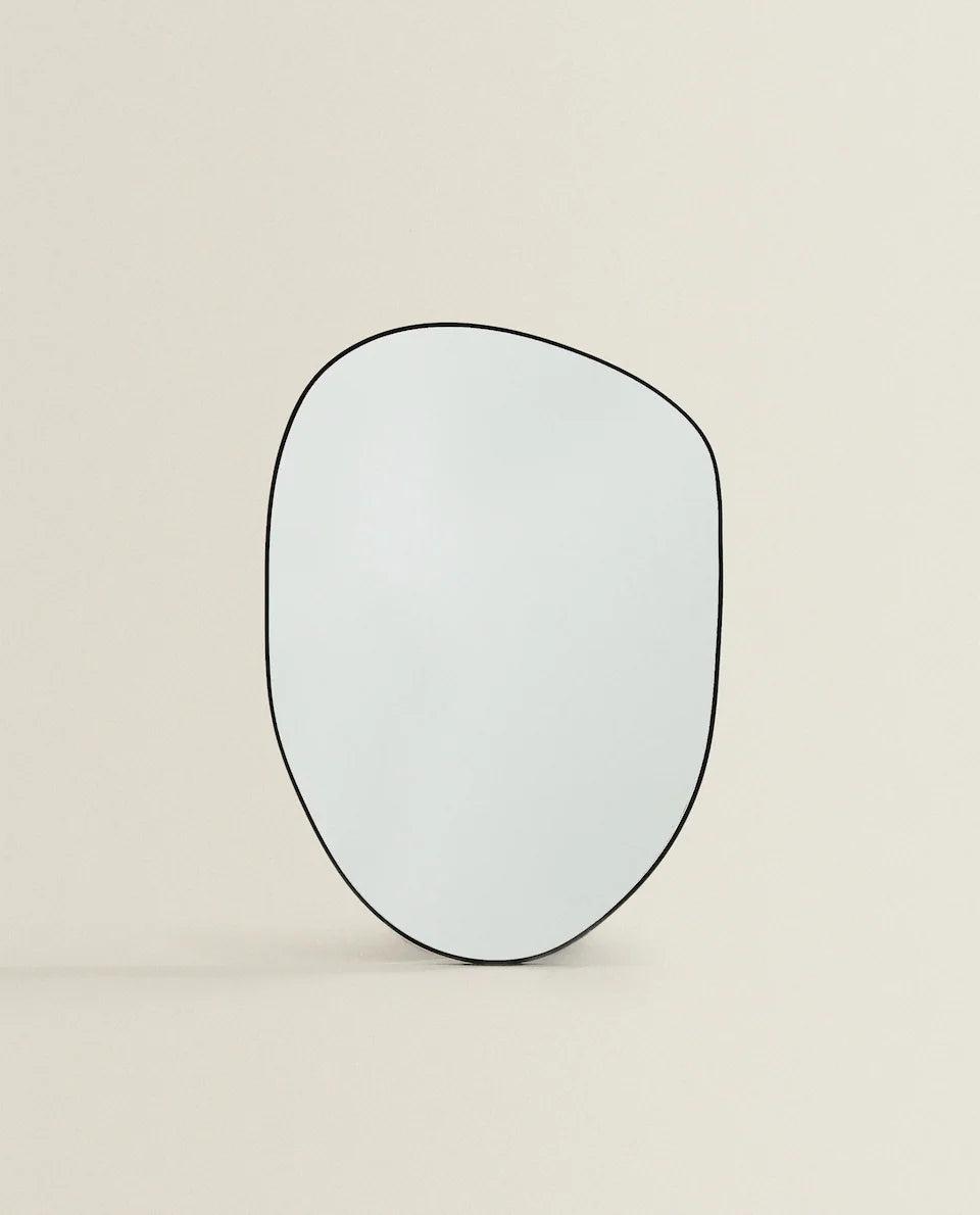 Nolya mirror